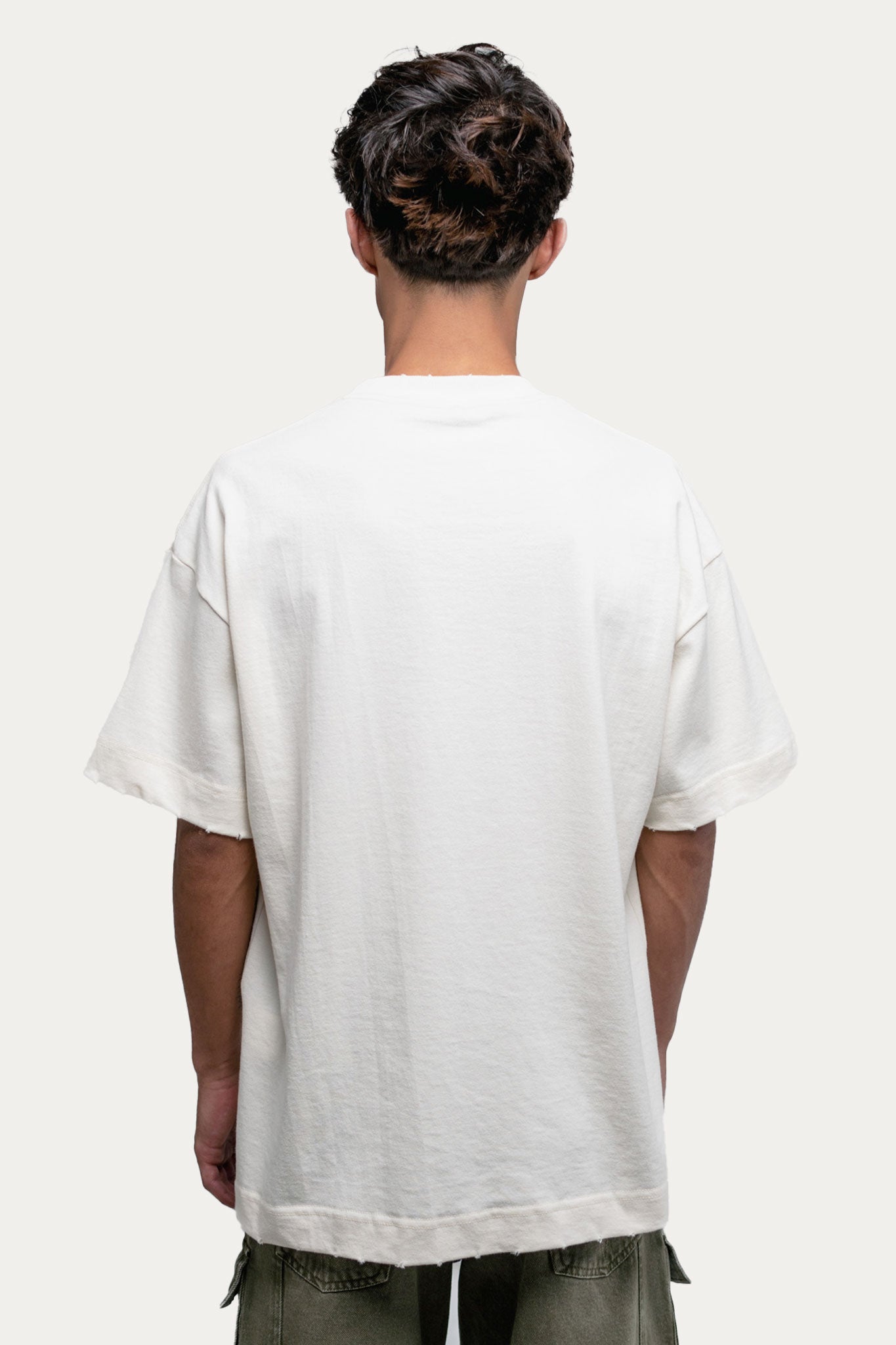 T-shirt Over Boxy " NAKED " - Off-White