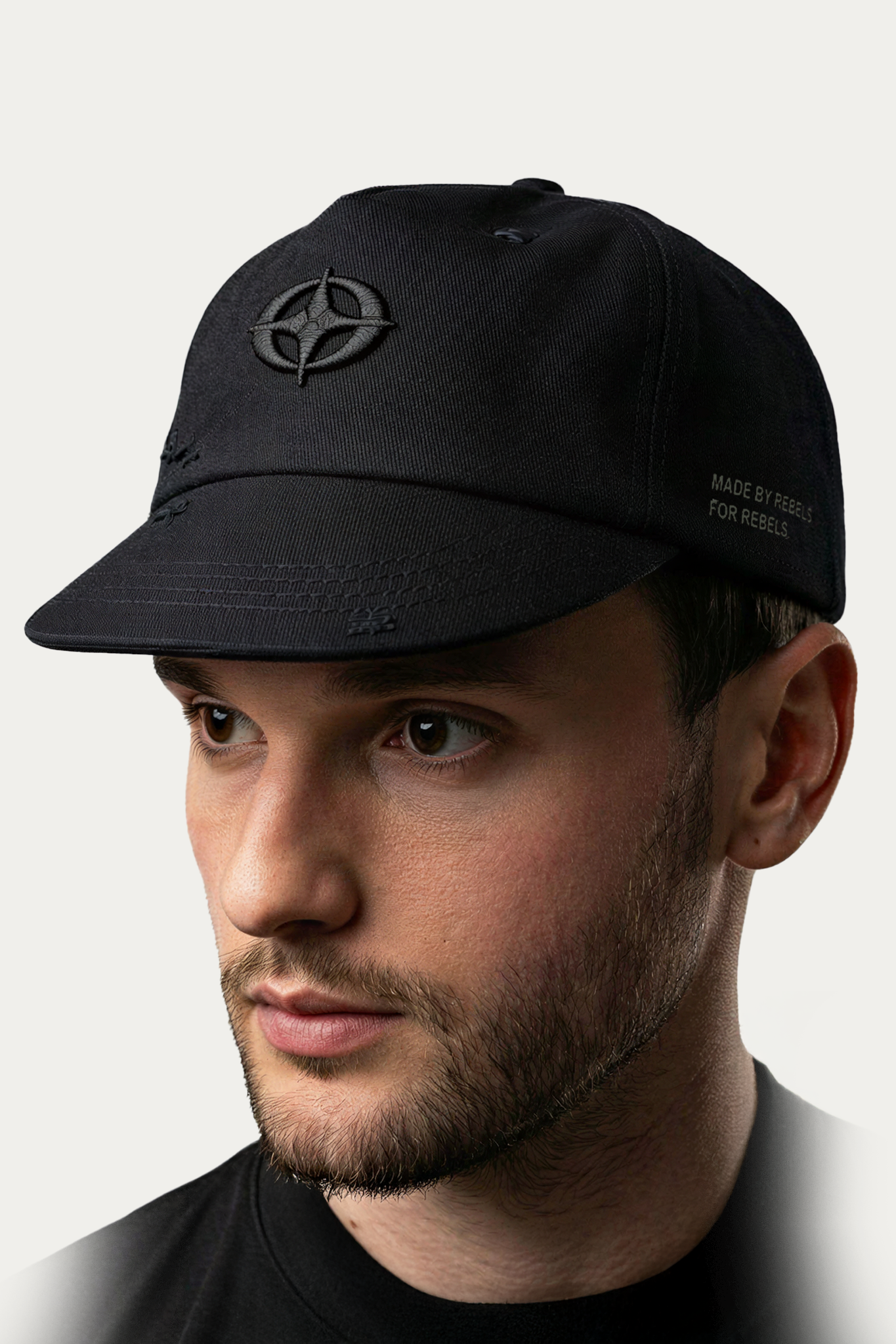 BONÉ " FOR REBELS " - PRETO