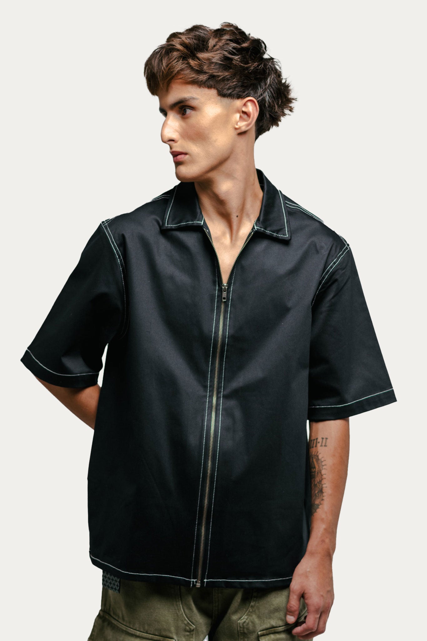 Shirt Boxy " BASIC " - Preto