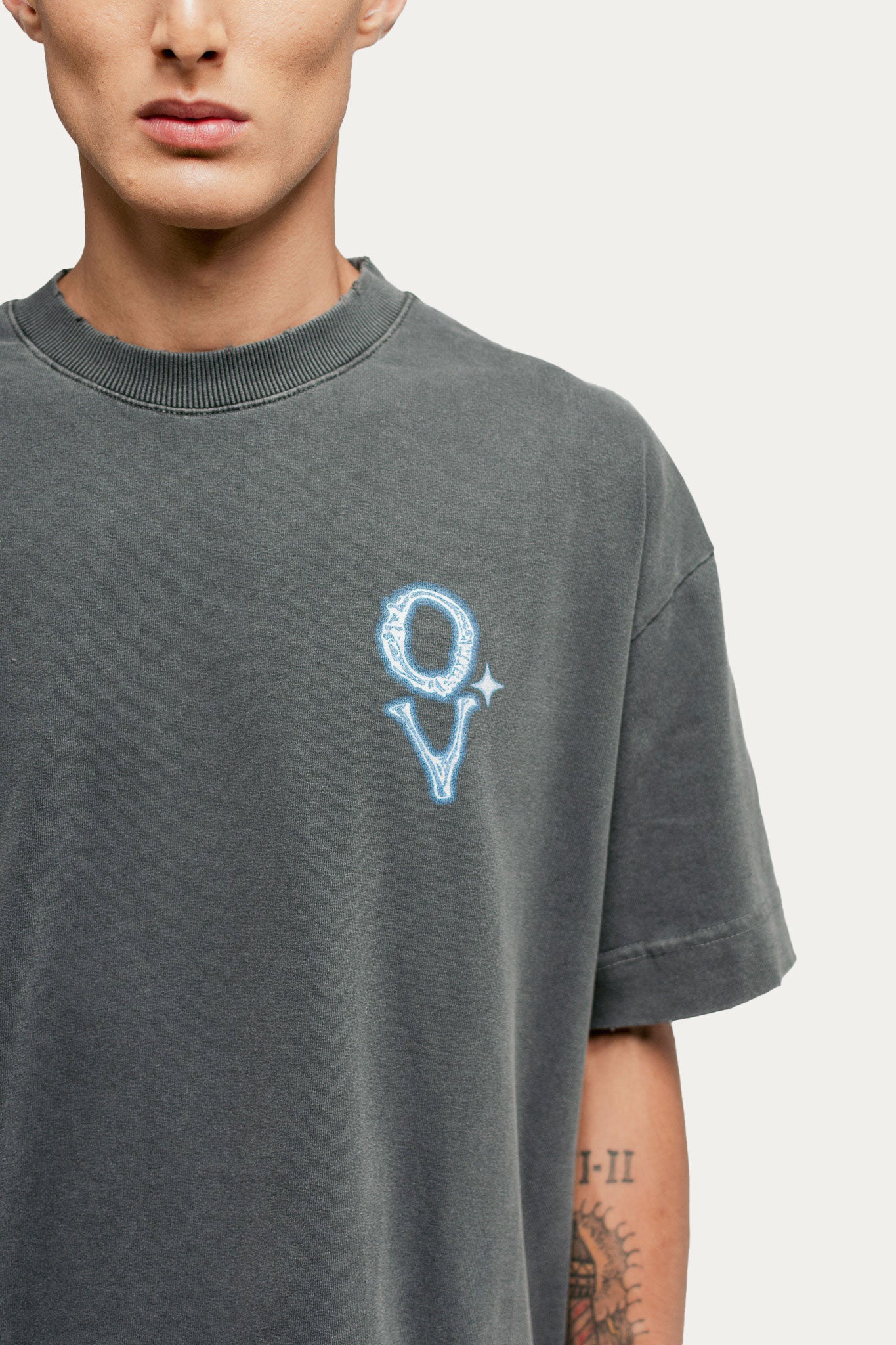 T-shirt Over Boxy " SOUL " - Cinza Estonado