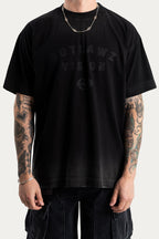T-SHIRT OVER " OUT 002 " - PRETO