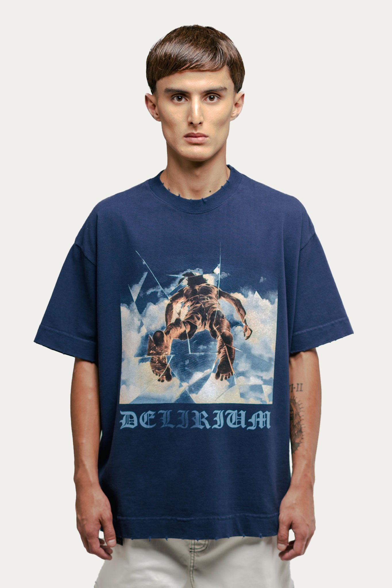 T-shirt Over Boxy " TAKE A RISK " - Azul Marinho