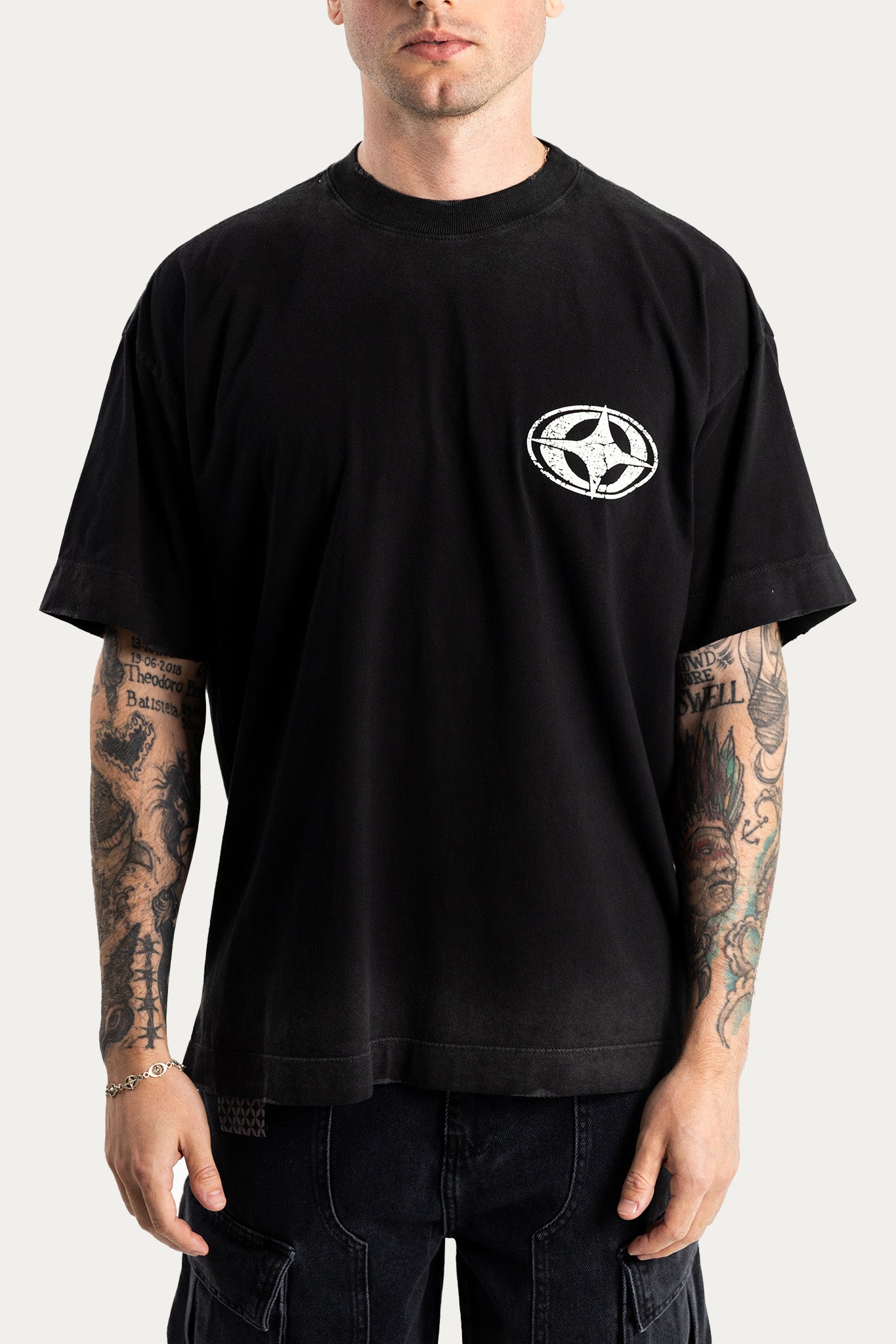 T-SHIRT OVER " FAST " - PRETO
