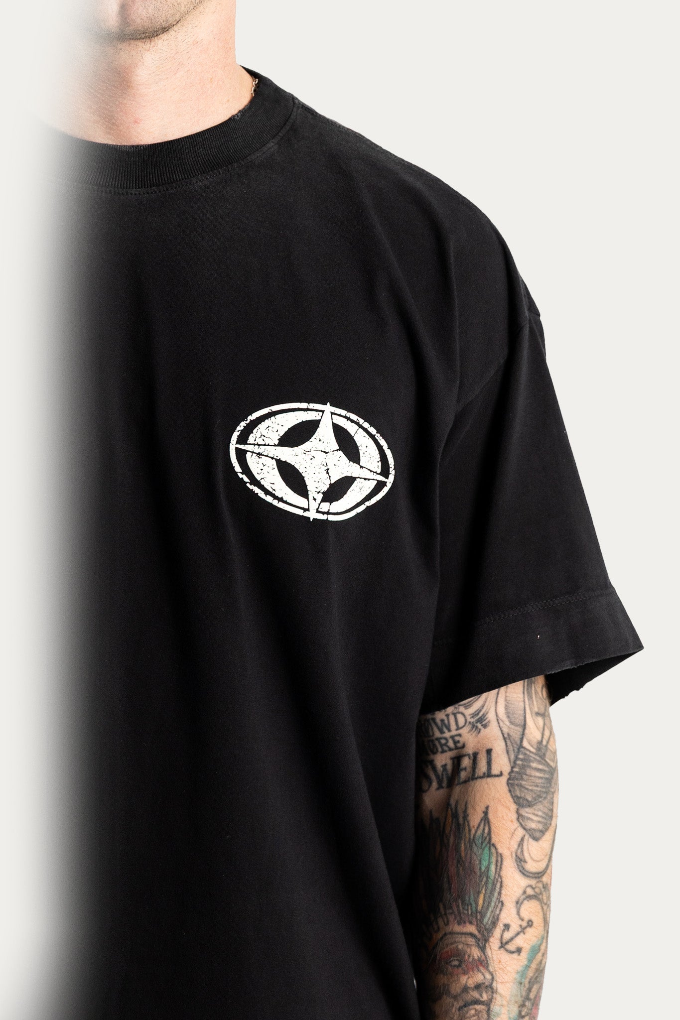 T-SHIRT OVER " FAST " - PRETO