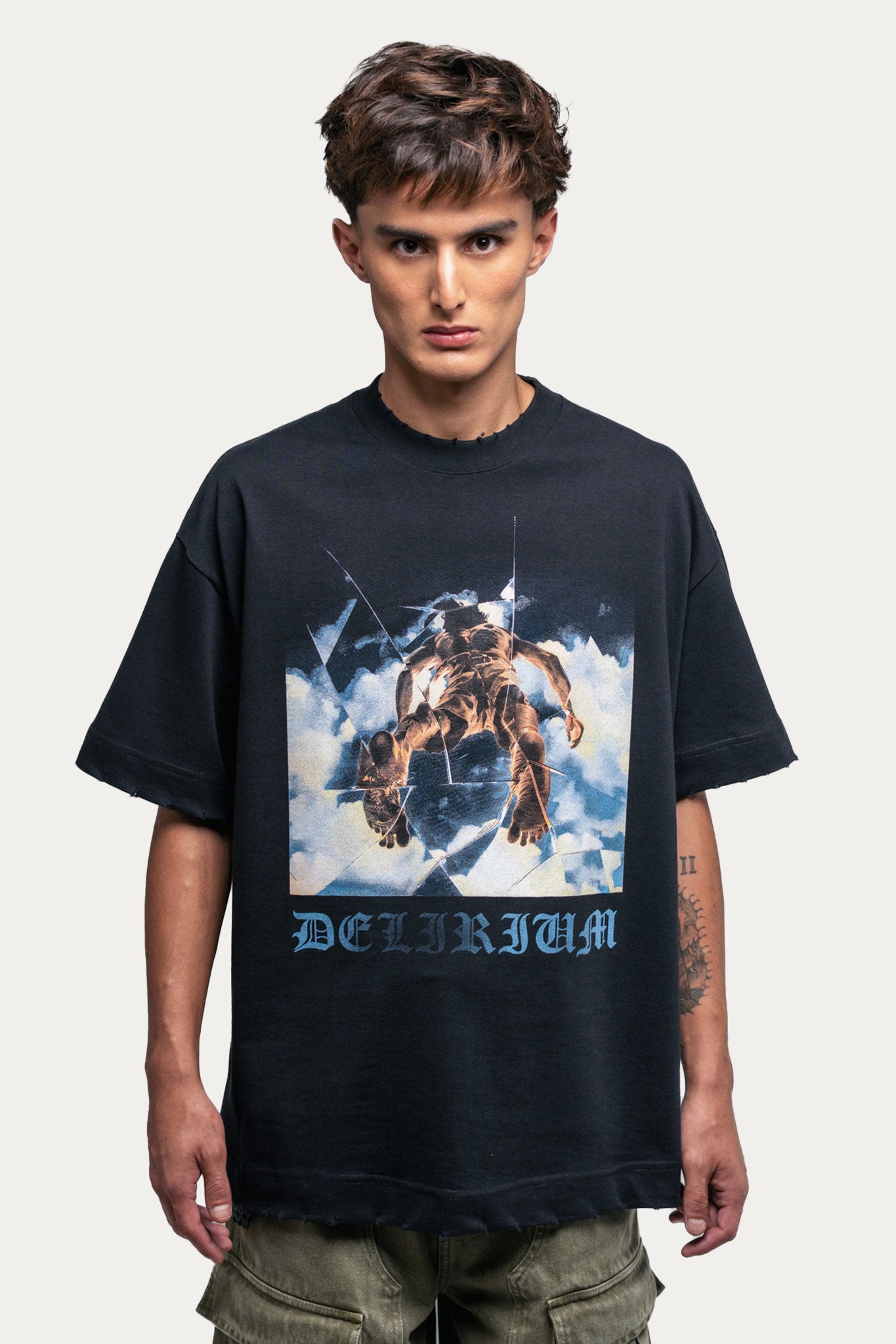 T-shirt Over Boxy " TAKE A RISK " - Preto