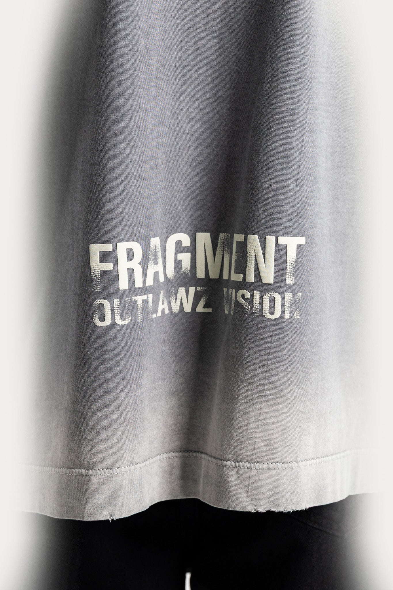 T-SHIRT OVER " FRACTION " - CINZA