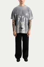 T-SHIRT OVER " SHE " - CINZA