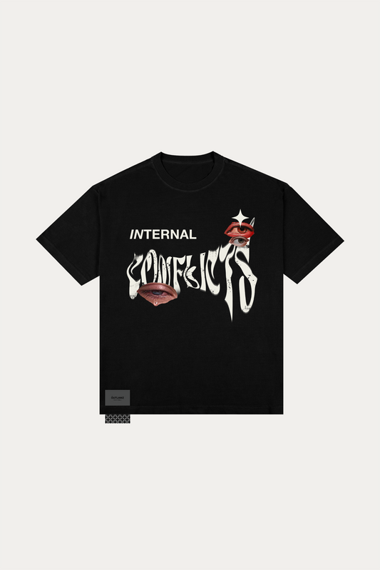 T-shirt Over Boxy "INTERNAL CONFLICTS" -  Preta