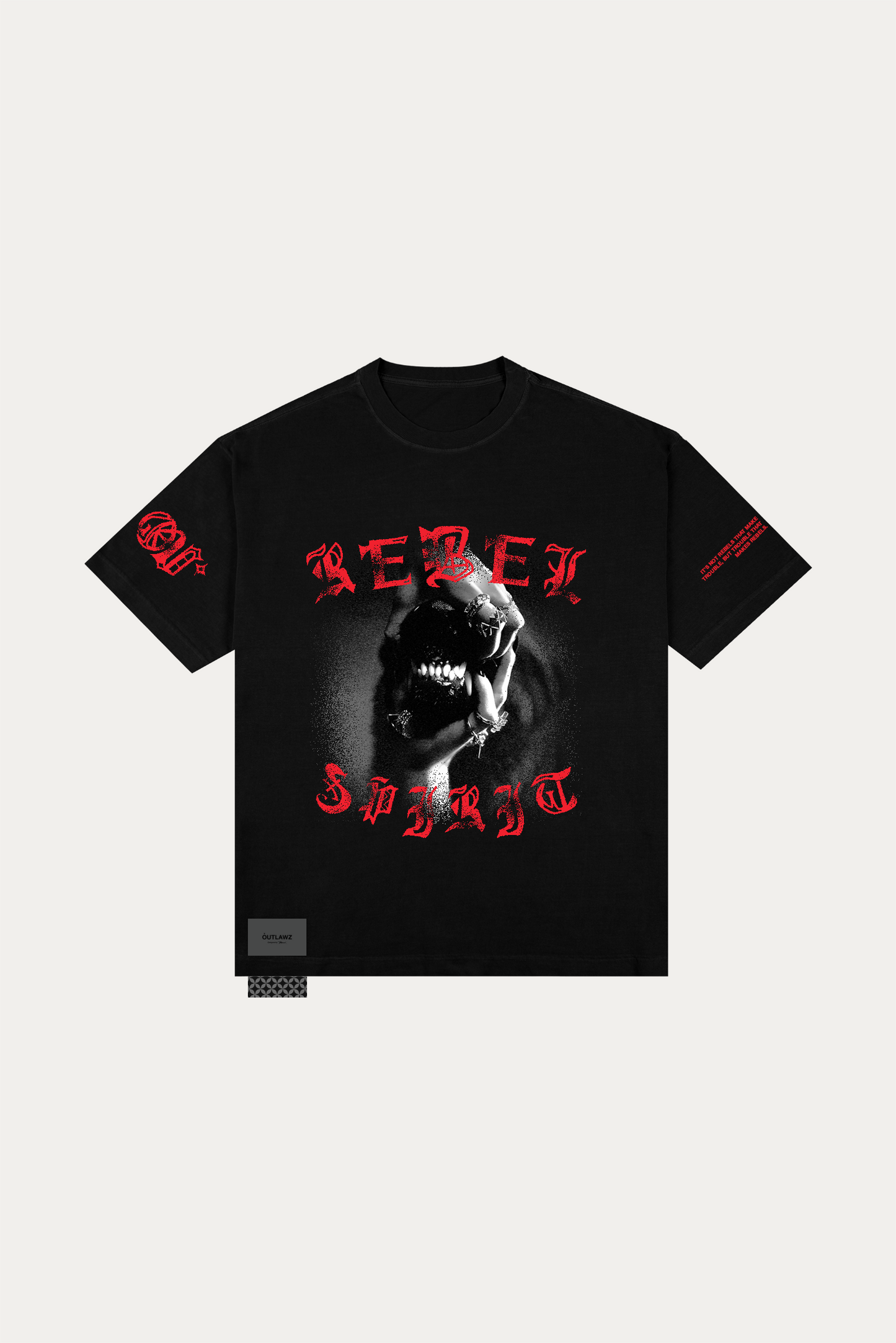 T-shirt Over Boxy "REBEL SPIRIT" - Preto