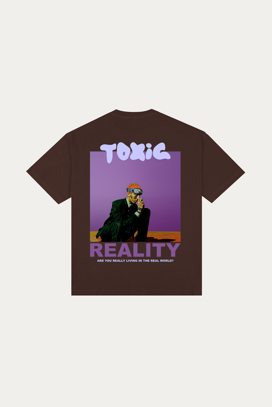 T-shirt Over Boxy "TOXIC" - Marrom