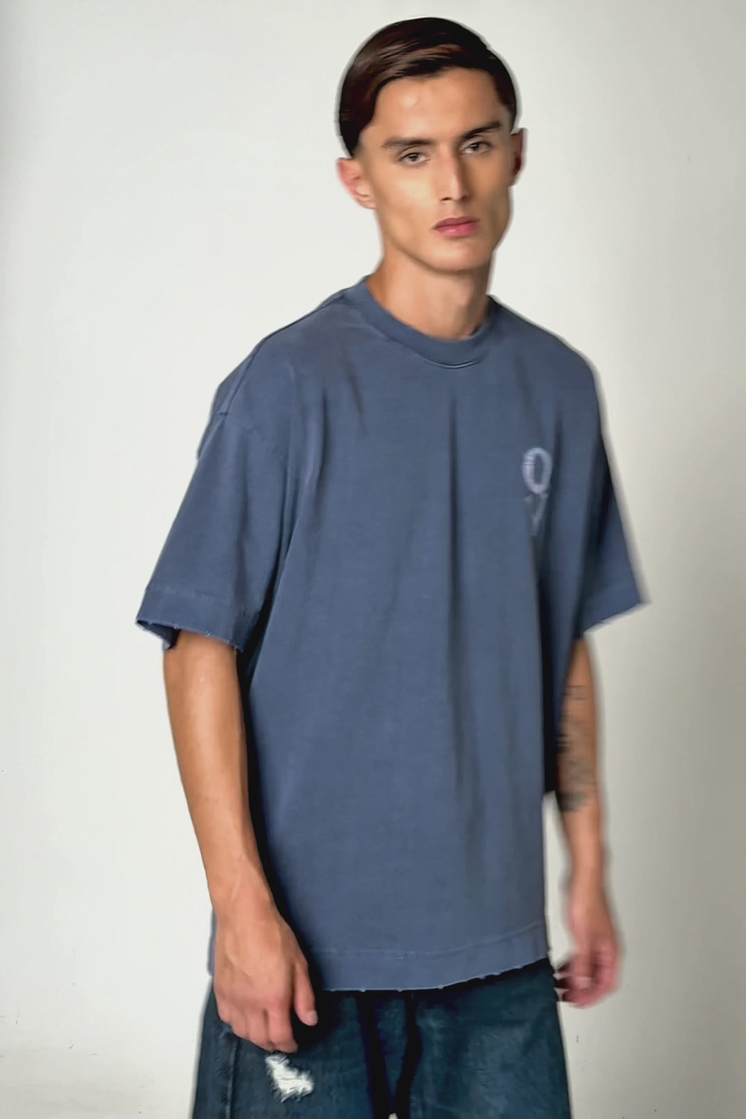 T-shirt Over Boxy " SOUL " - Azul Marinho Estonado